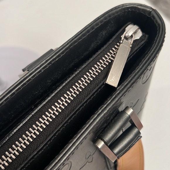 Louis Vuitton Charcoal Grey Leather Shoulder Bag 11.5”x10”x5” - Picture 5 of 10